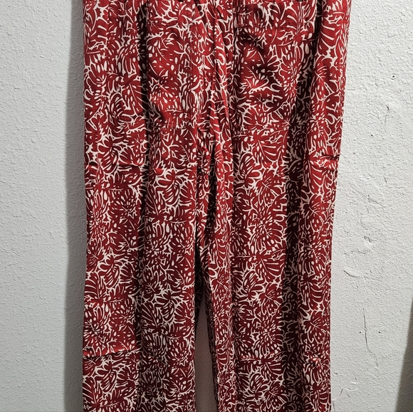 Club Manaco Designer Belted Pants Cherry White Silky Cream Pockets Flare M NWT - Picture 13 of 15